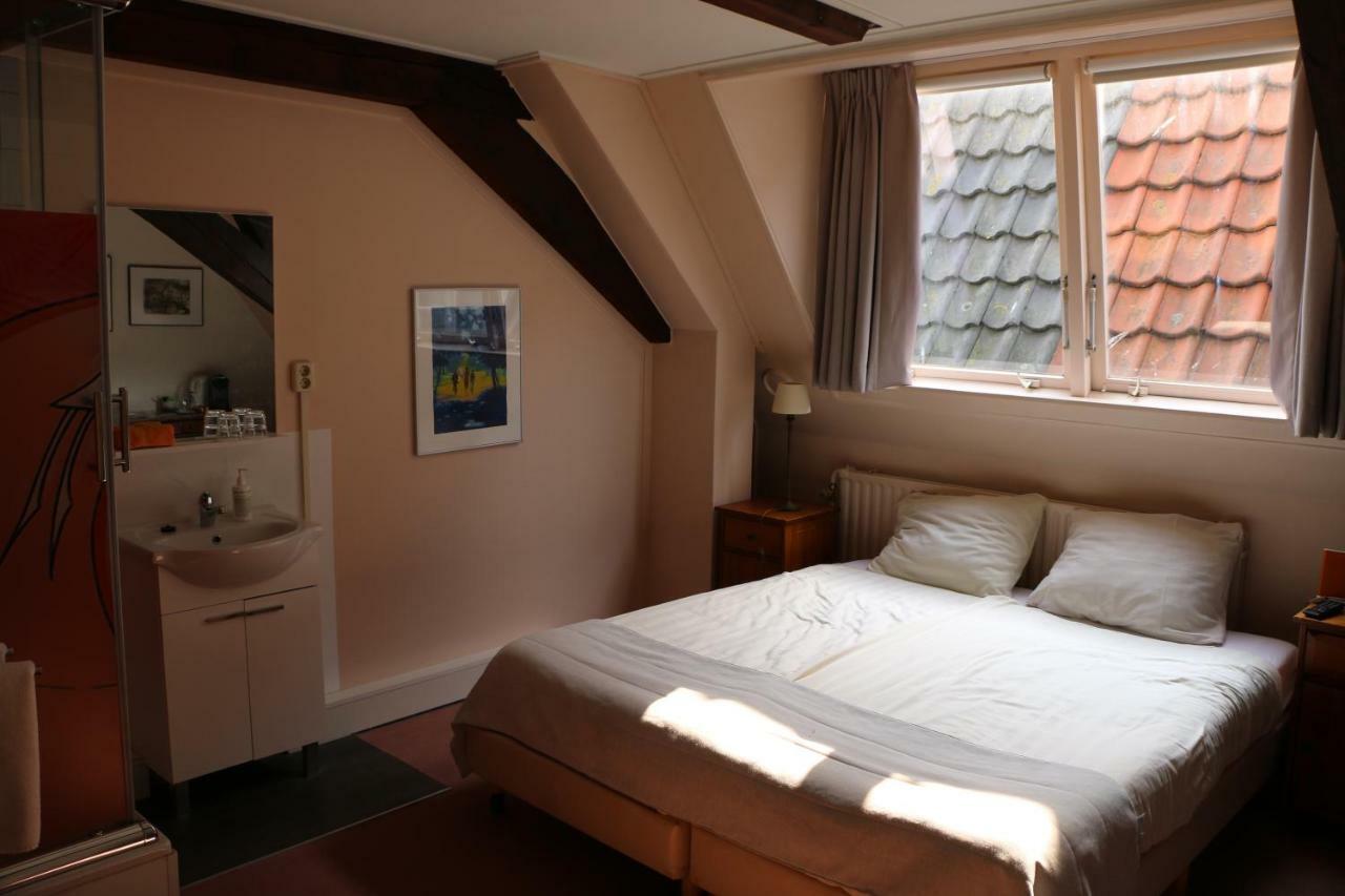 Hotel Aan De Dam Middelburg Room photo